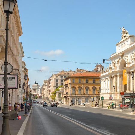 شقة Imperial Nazionale روما المظهر الخارجي الصورة